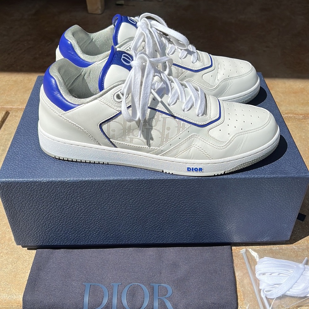 Authentic Dior B27 Low-Top Sneaker. White and Blue smooth calfskin in Mens Sz 12 - Picture 6 of 11